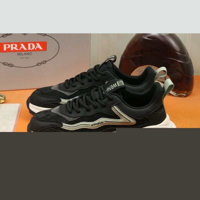 Pra*a sneakers